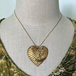 Pididdly Links Gold Heart Pendant Necklace Brass Reworked Shabby Chic